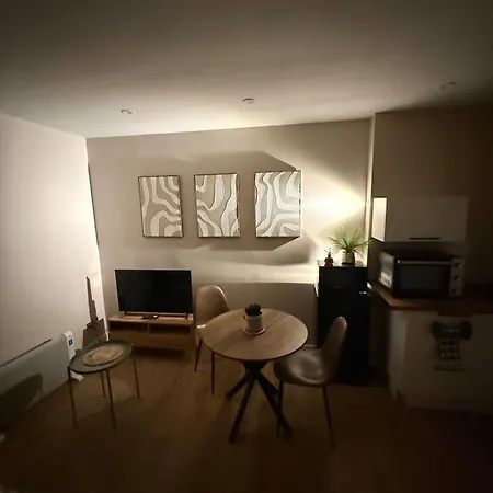 Proche Des Cures דירה למאלו-לה-בן