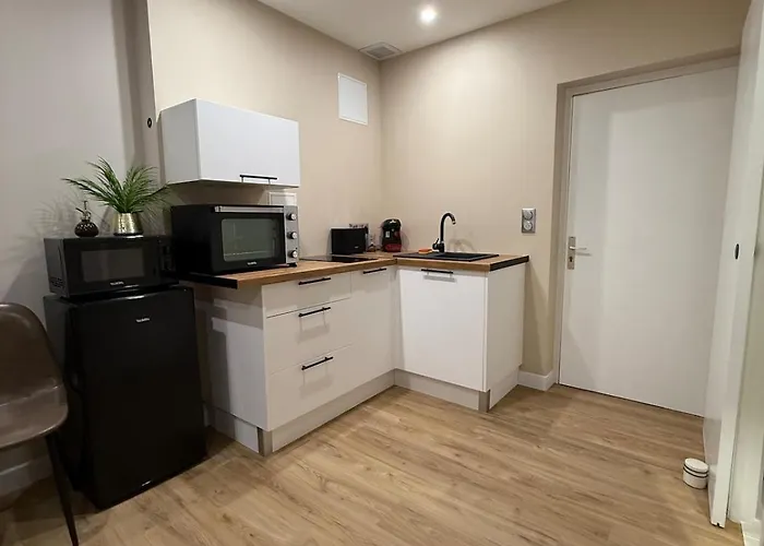 Proche Des Cures דירה